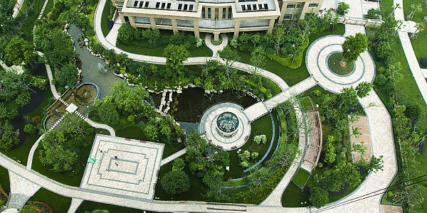 森林春天（tiān）城市廣場