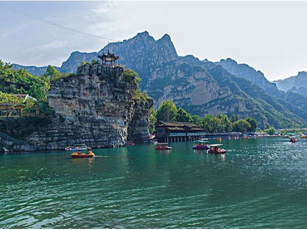 北京十渡（dù）風景（jǐng）區（qū）項（xiàng）目修建與我司（sī）達（dá）成建築管道供需（xū）戰略合作（zuò）